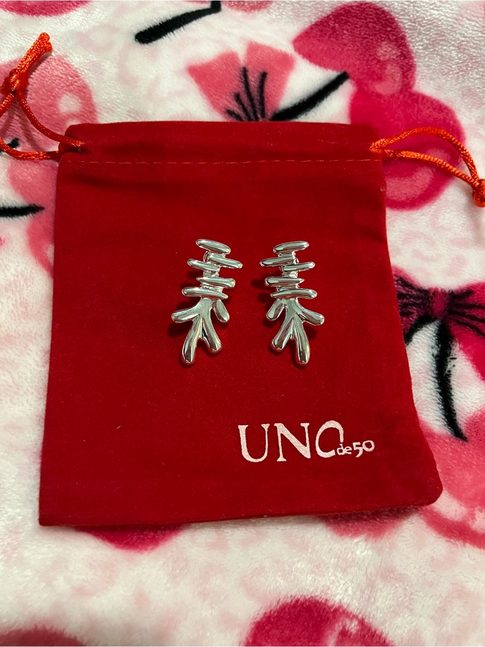 UNO de 50 Silver Branch Drop Earrings
